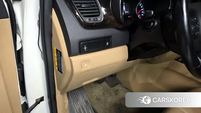 Kia The New Carnival id 3469836 из Кореи 8