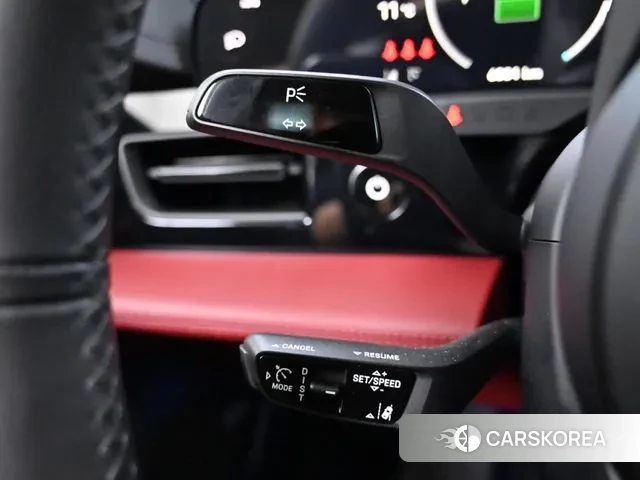 Porsche Taycan id 3377122 из Кореи 8