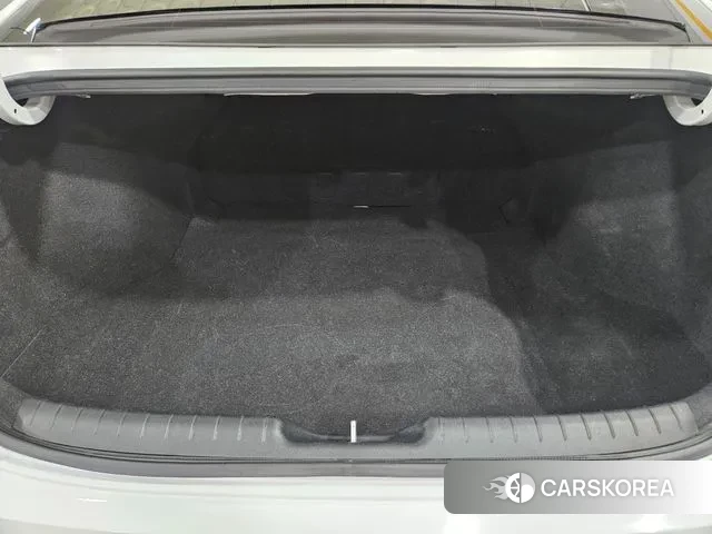 Hyundai Avante (CN7) id 3640529 из Кореи 8