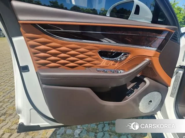 Bentley Flying Spur 3rd Generation id 3070689 из Кореи 8