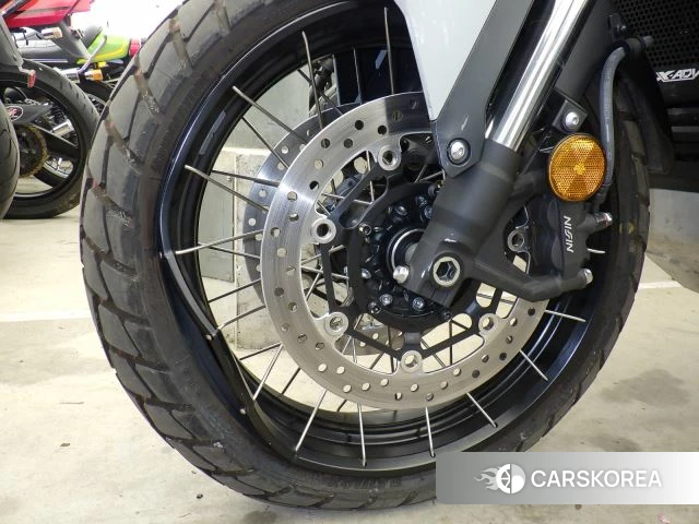 Honda X-ADV 750 id 4184744 из Японии 8