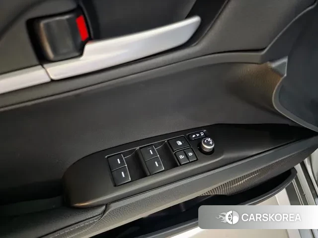 Toyota Camry (XV80) id 3251315 из Кореи 8