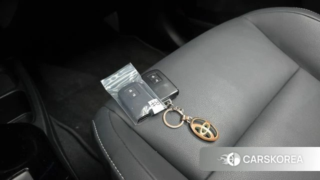 Toyota RAV4 id 4781114 из Кореи 8