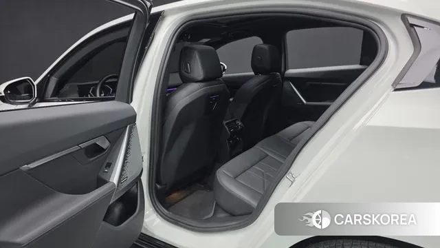 BMW 5 Series (G60) id 3467110 из Кореи 8