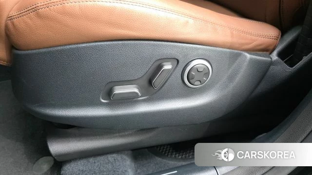 Genesis GV70 id 3865945 из Кореи 8