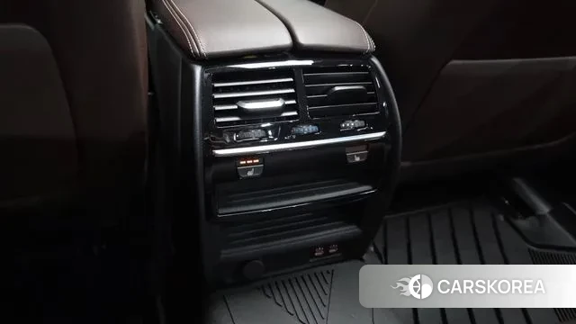 BMW 5 Series (G30) id 3459437 из Кореи 8