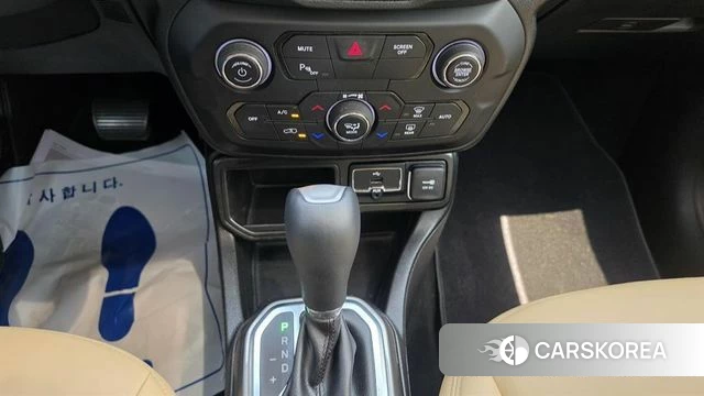 Jeep Renegade id 4500429 из Кореи 8