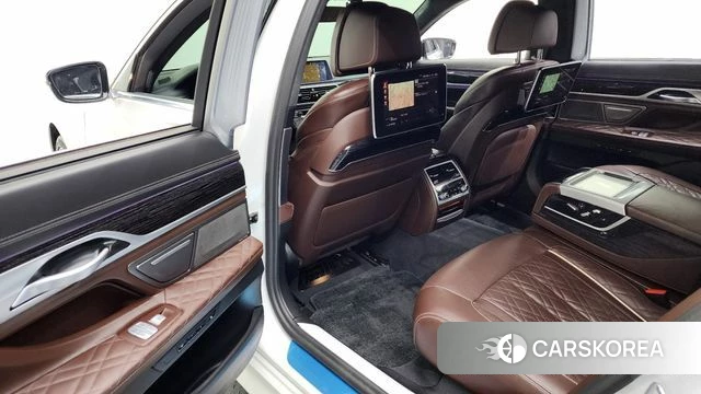 BMW 7 Series (G11) id 3924043 из Кореи 8