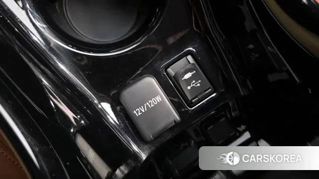 Toyota Prius 4th Generation id 3308112 из Кореи 8