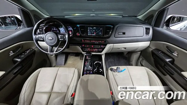 Kia The New Carnival id 2686688 из Кореи 8