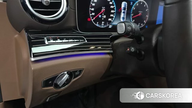 Mercedes-Benz E-Class W213 id 4754765 из Кореи 8