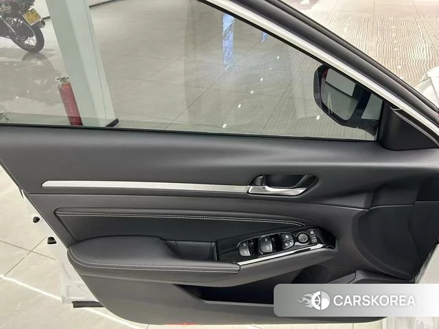 Nissan Teana id 4260968 из Китая 8