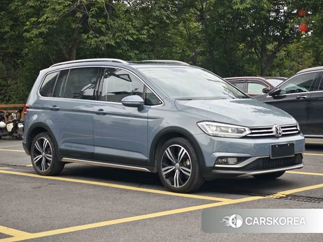 Volkswagen Touran L id 4290593 из Китая 8