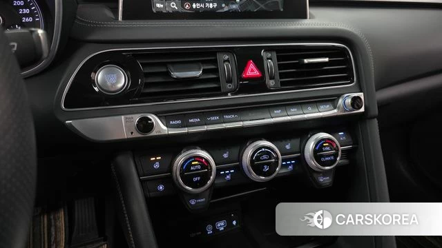 Genesis G70 id 3936837 из Кореи 8