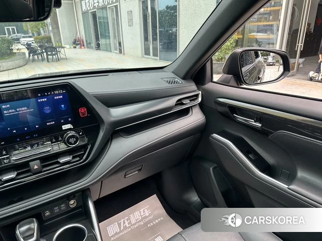 Toyota Crown Lufang id 4279251 из Китая 8