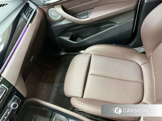 BMW X1 id 4255892 из Китая 8