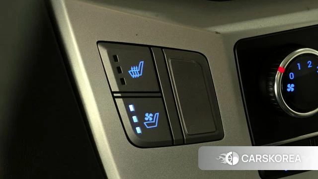 Hyundai The New Grand Starex id 3828325 из Кореи 8