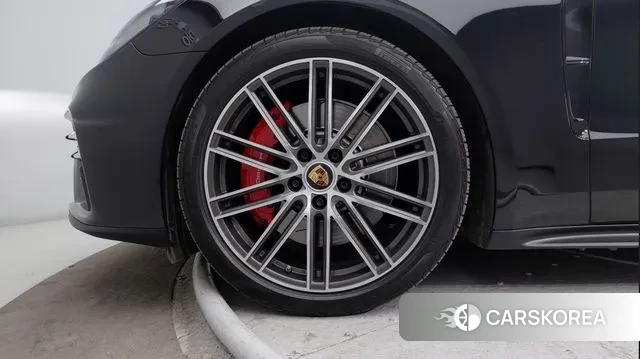 Porsche Panamera (971) id 3619080 из Кореи 8