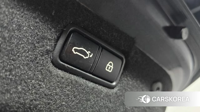 Genesis G70 id 3893893 из Кореи 8