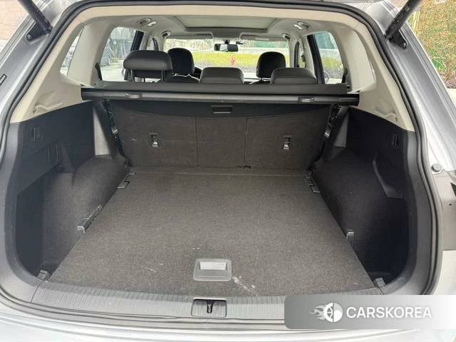 Volkswagen Tiguan L id 4264727 из Китая 8