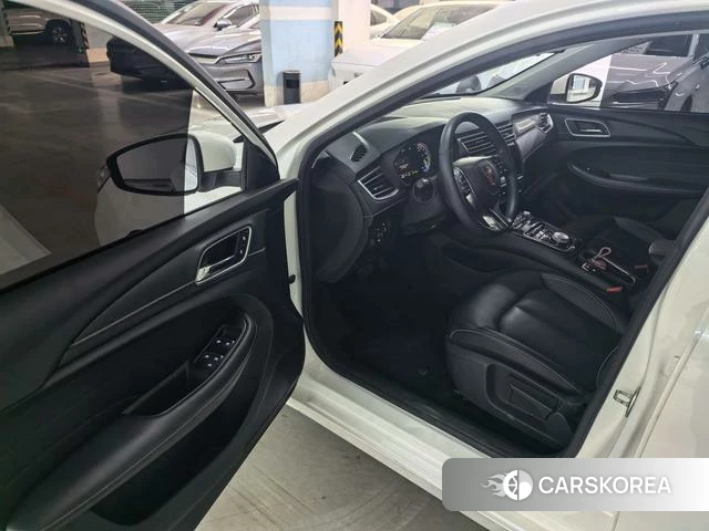 Roewe Ei5 id 4208434 из Китая 8