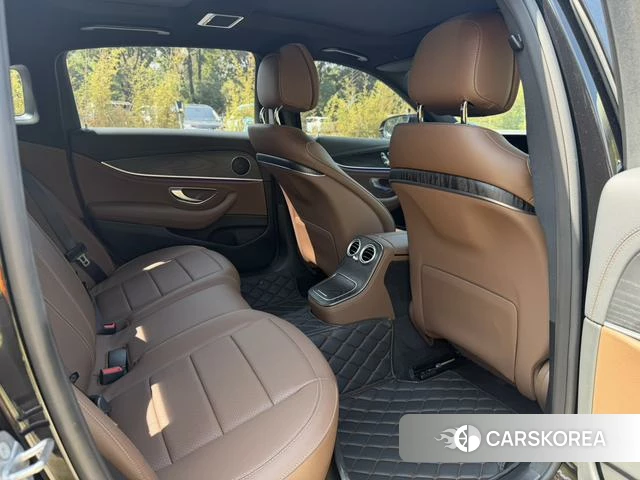 Mercedes-Benz E-class id 4274077 из Китая 8