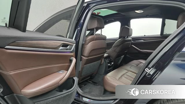 BMW 5 Series (G30) id 4557184 из Кореи 8