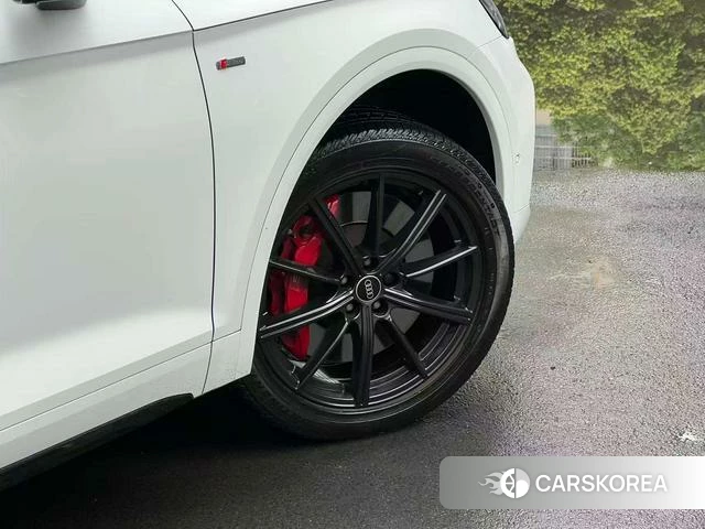 Audi Q5L Sportback id 4213846 из Китая 8