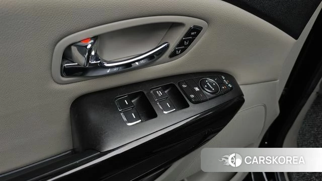 Kia The New Carnival id 4596145 из Кореи 8
