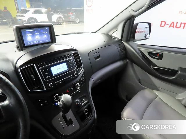 Hyundai The New Grand Starex id 4689373 из Кореи 8