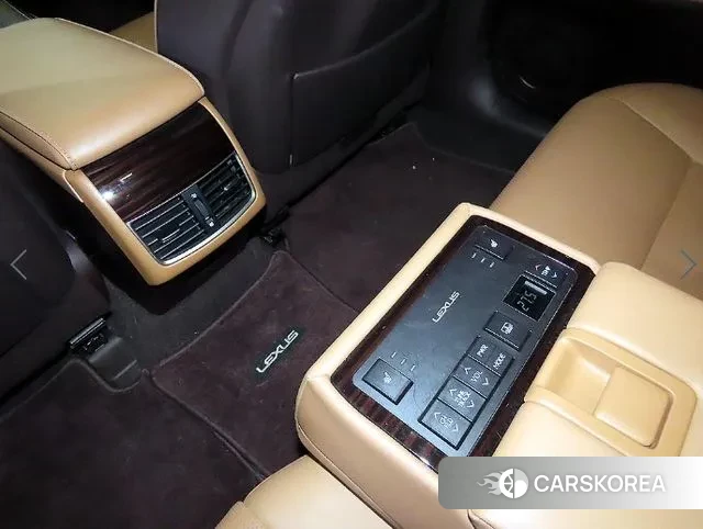 Lexus New ES300h id 3647414 из Кореи 8