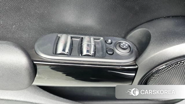 Mini Cooper Convertible id 3934021 из Кореи 8