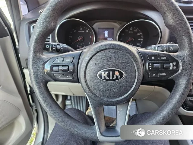 Kia The New Carnival id 3425910 из Кореи 8