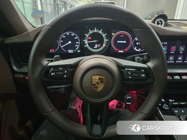 Porsche 911(992) id 4665043 из Кореи 8