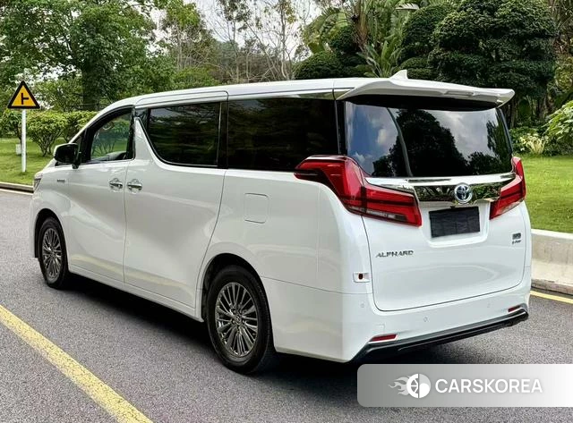 Toyota Elfa id 4341746 из Китая 8