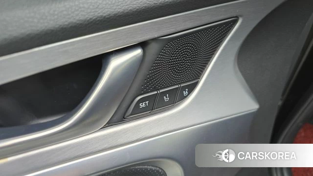 Genesis G70 id 4403198 из Кореи 8