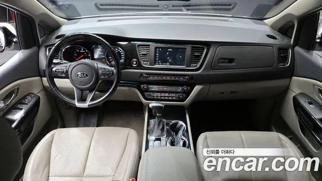 Kia The New Carnival id 2634216 из Кореи 8