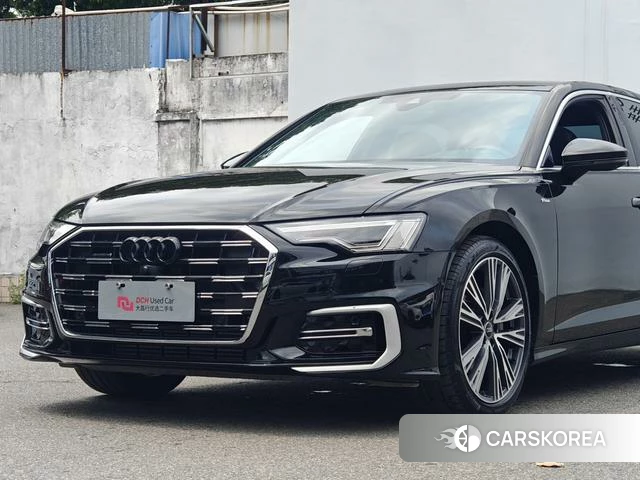 Audi A6L id 4299706 из Китая 8