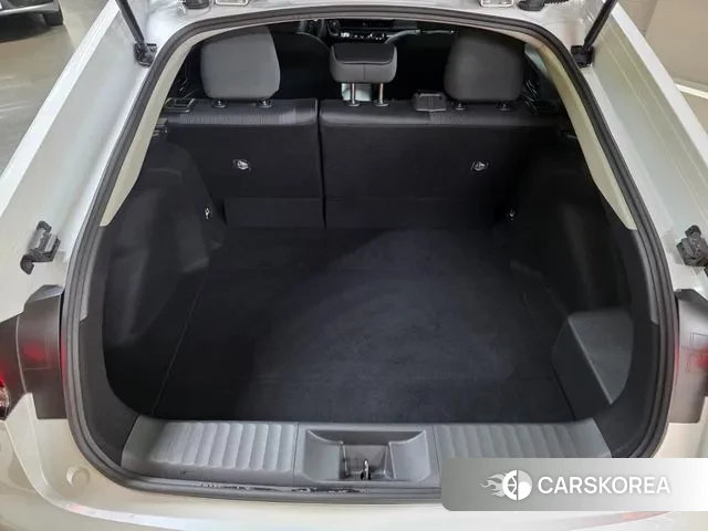 Toyota Prius 5th Generation id 3223372 из Кореи 8