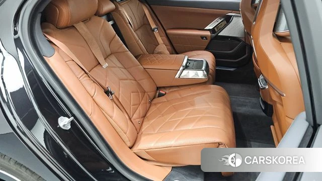 BMW 7 Series (G70) id 4533627 из Кореи 8