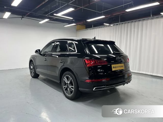 Audi Q5L id 4365958 из Китая 8