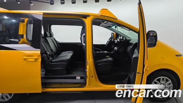 Hyundai Staria id 2949070 из Кореи 8