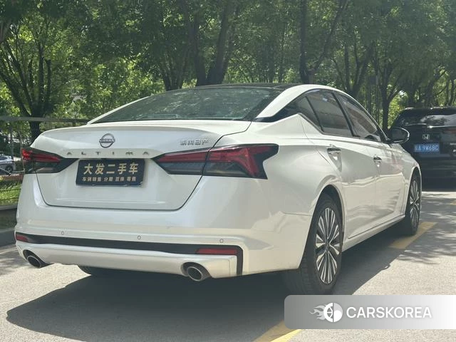 Nissan Teana id 4298295 из Китая 8