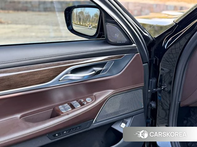 BMW 7 series id 4241441 из Китая 8
