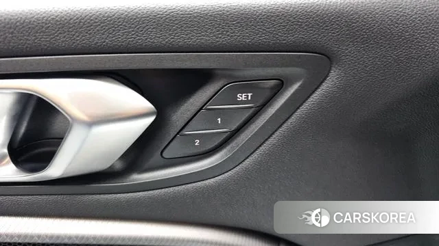 BMW 1 Series (F40) id 3021624 из Кореи 8