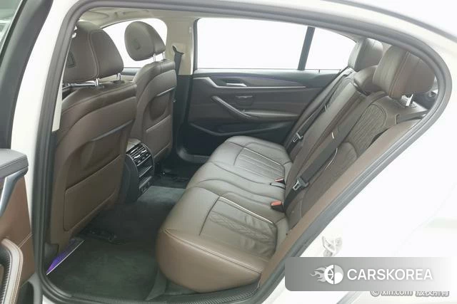 BMW 5 series PHEV id 4254215 из Китая 8