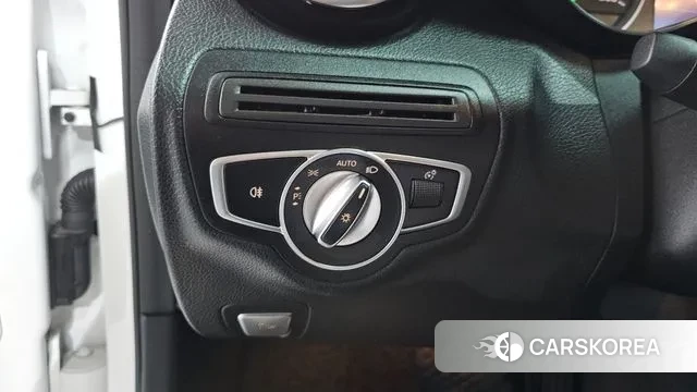 Mercedes-Benz C-Class W205 id 3402457 из Кореи 8