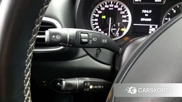 Infiniti Q30 id 3778956 из Кореи 8