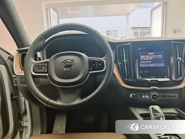 Volvo XC60 id 4229166 из Китая 8