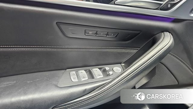 BMW 5 Series (G30) id 4776045 из Кореи 8